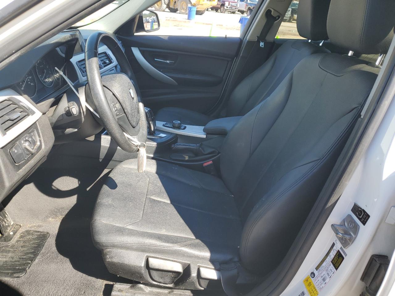 2015 BMW 3er VIN WBA3B1G52FNT63634 Copart auction photo, water/flood damage thumbnail 7