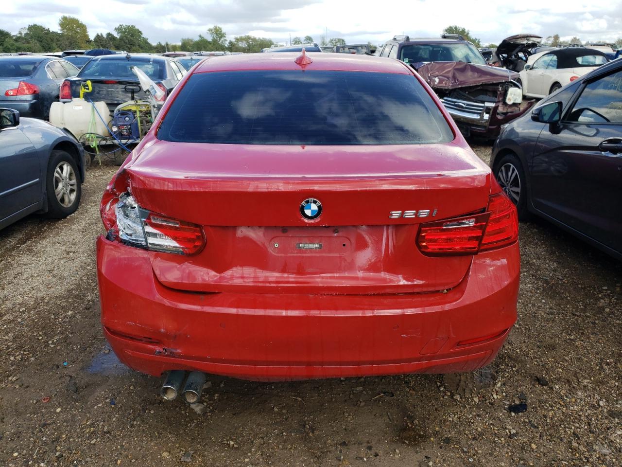 2013 BMW 3er VIN WBA3A5C57DF453112 Copart auction photo, rear end / side damage thumbnail 6