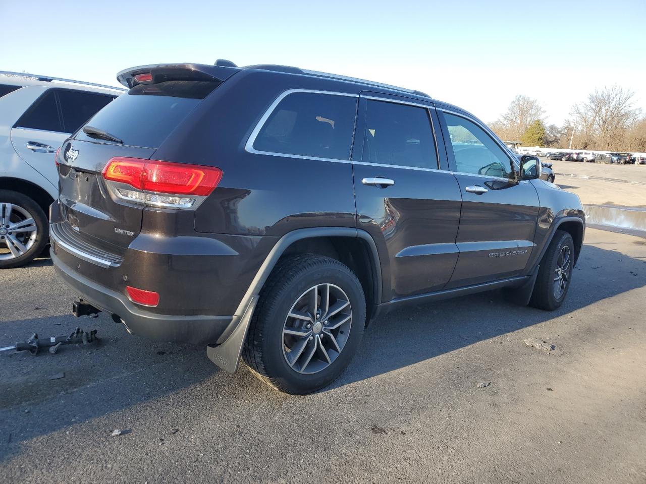 2017 Jeep Grand Cherokee VIN 1C4RJFBG1HC654680 Copart auction photo, side / front end damage thumbnail 3