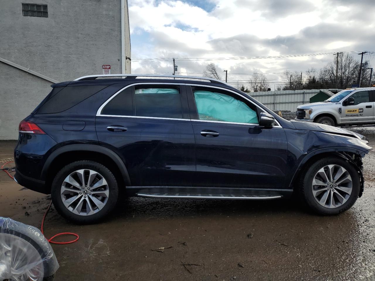 2022 Mercedes-Benz GLE VIN 4JGFB5KB7NA583387 Copart auction photo, front end damage thumbnail 3