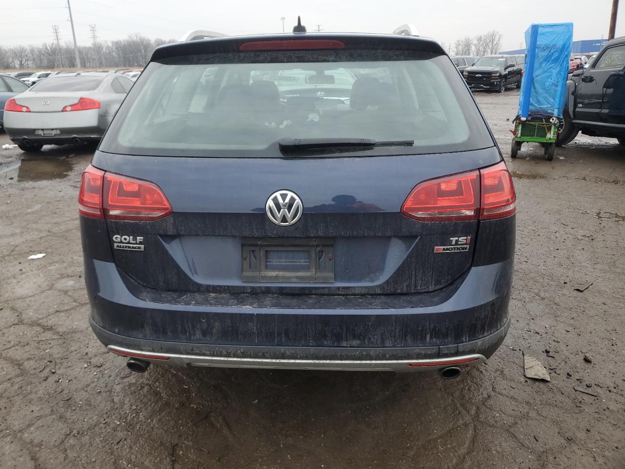 2017 Volkswagen Golf VIN 3VWM17AU5HM544539 Copart auction photo, front end damage thumbnail 6