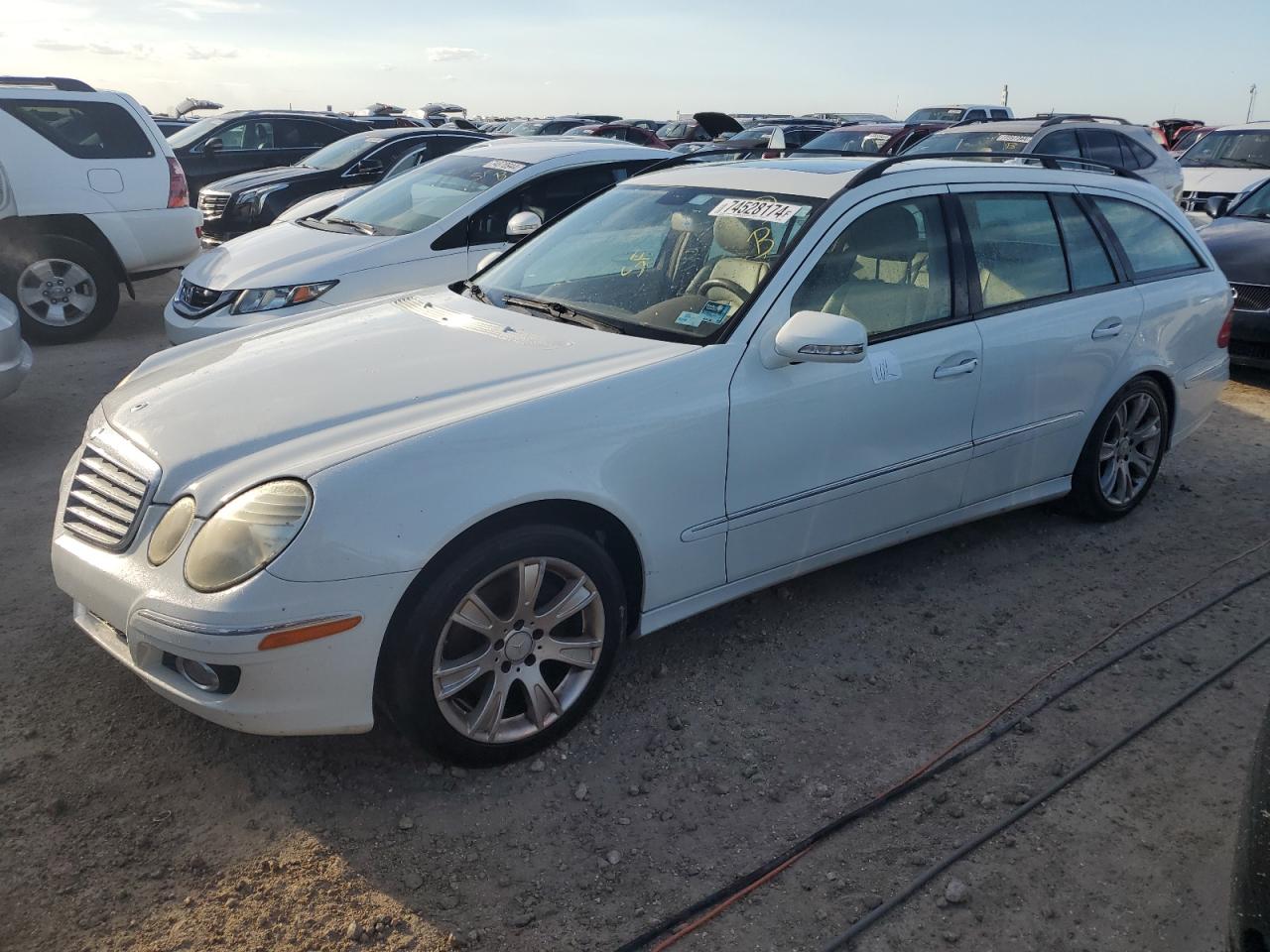 2009 Mercedes-Benz E-klasse VIN WDBUH87X09B398922