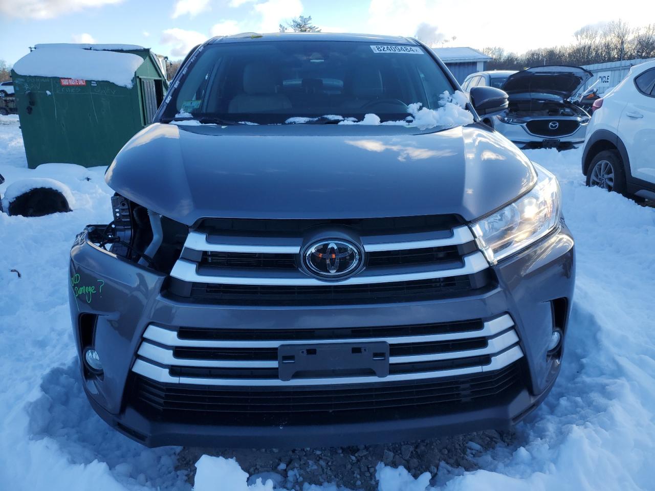 2019 Toyota Highlander VIN 5TDBZRFHXKS949913 Copart auction photo, side / front end damage thumbnail 5