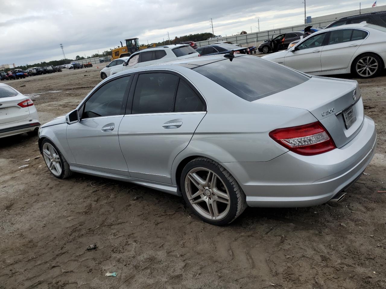 2010 Mercedes-Benz C-klasse VIN WDDGF5EB2AR124908 Copart auction photo, front end damage thumbnail 2