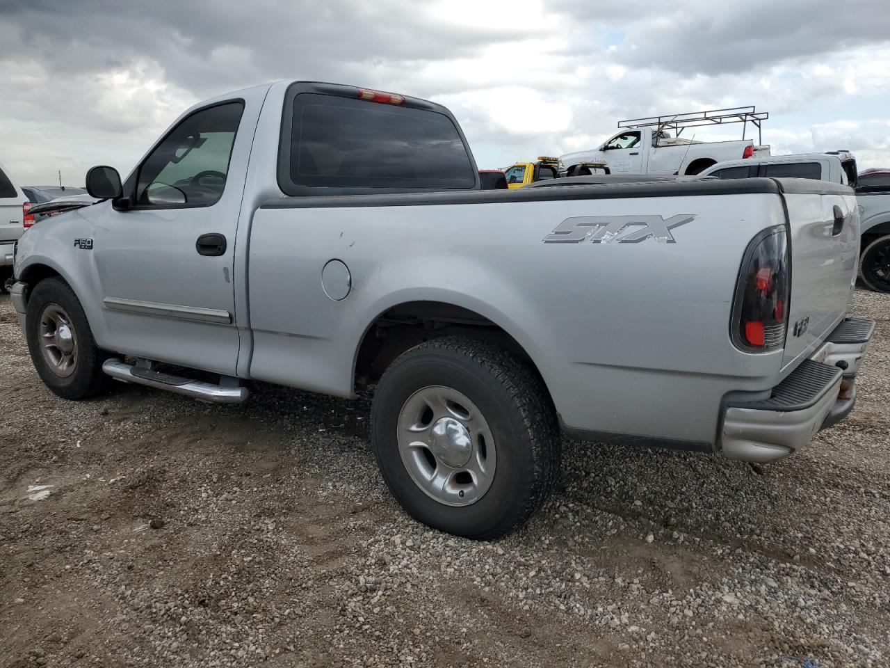 2004 Ford F-150 VIN 2FTRF17204CA44808 Copart auction photo, front end / rear end damage thumbnail 2