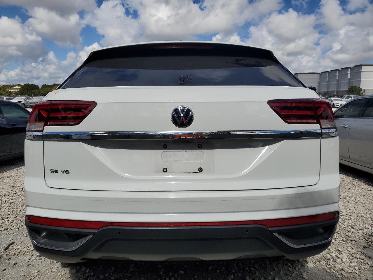2021 Volkswagen Atlas VIN 1V2WE2CA9MC233518 Copart auction photo, front end damage thumbnail 6