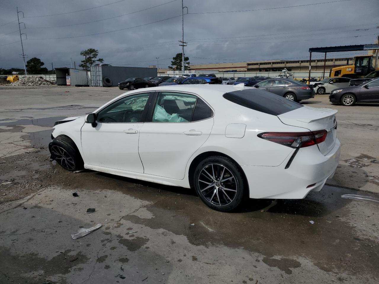 2023 Toyota Camry VIN 4T1G11AK2PU770586 Copart auction photo, front end / side damage thumbnail 2