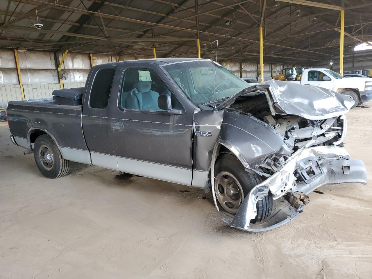 2004 Ford F-150 VIN 2FTRX17244CA09444 Copart auction photo, front end damage thumbnail 4
