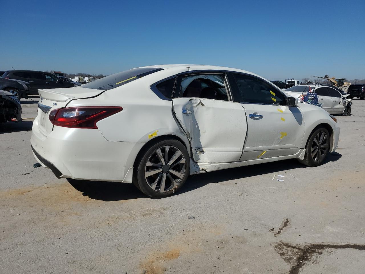 2017 Nissan Altima VIN 1N4AL3AP2HC122450 Copart auction photo, rear end / side damage thumbnail 3