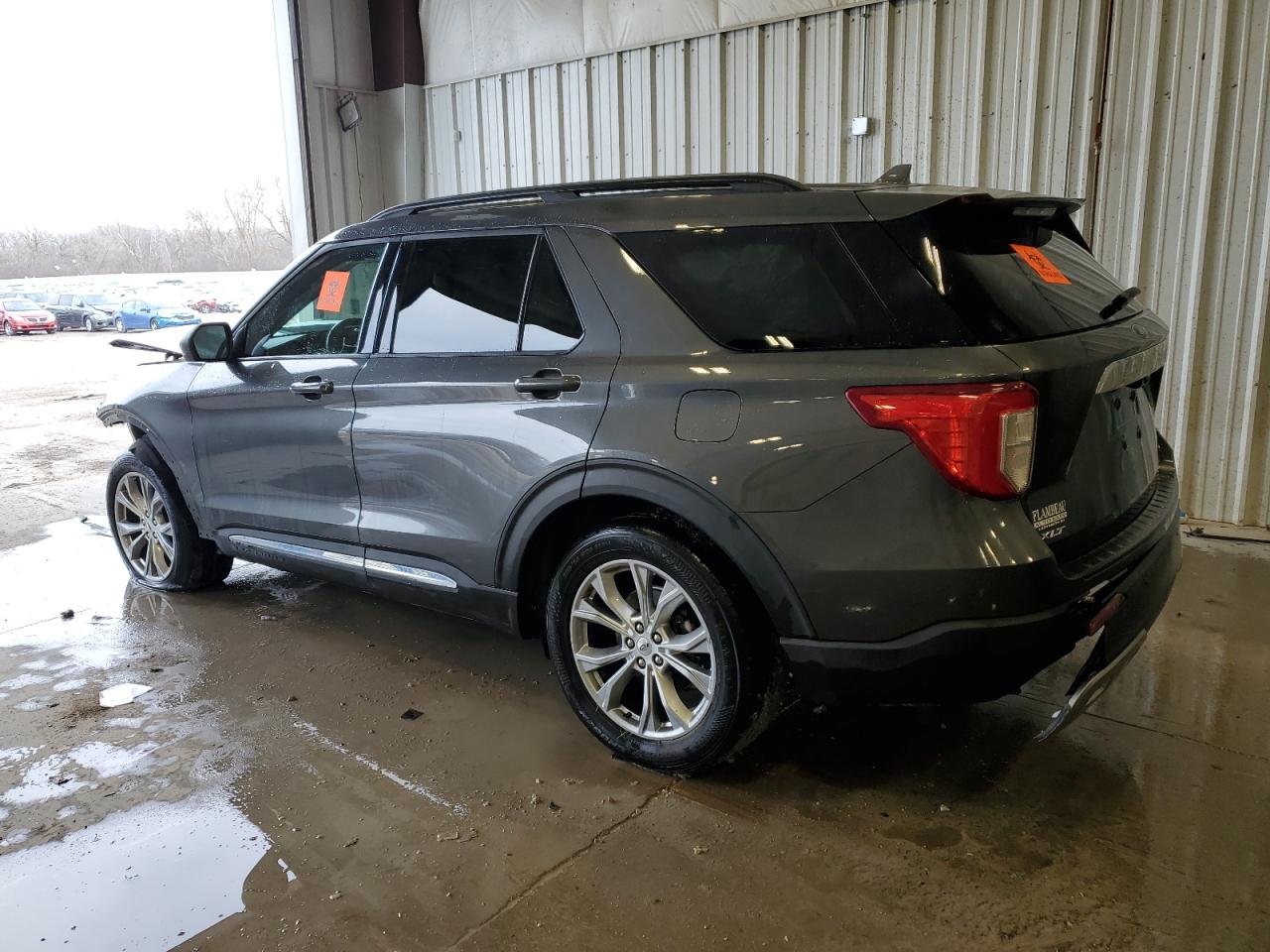 2020 Ford Explorer VIN 1FMSK8DH9LGC33335 Copart auction photo, front end / side damage thumbnail 2