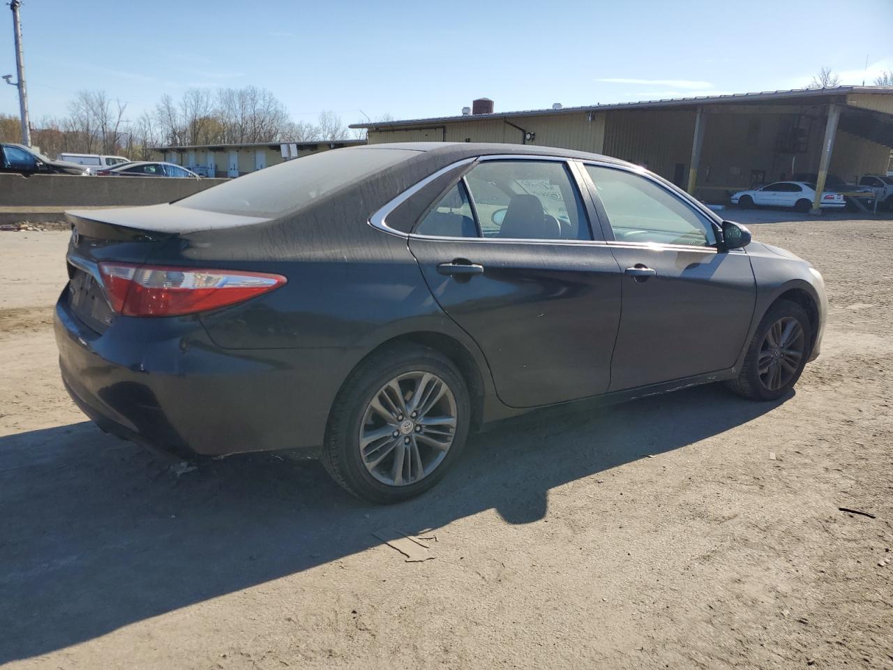 2017 Toyota Camry VIN 4T1BF1FK6HU693825 Copart auction photo, minor dent/scratches damage thumbnail 3