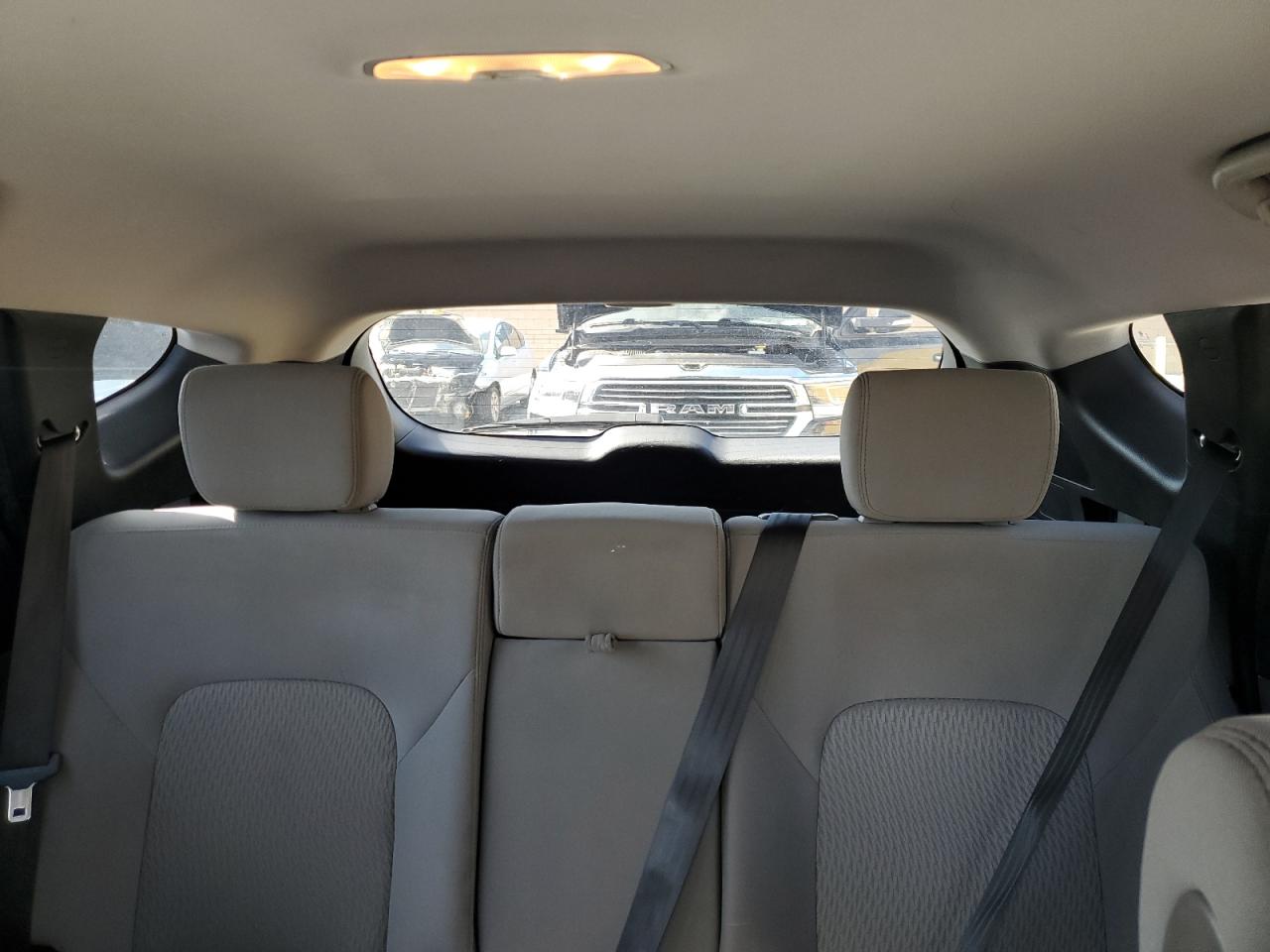 2018 Hyundai Santa Fe VIN 5XYZT3LB6JG572845 Copart auction photo, minor dent/scratches damage thumbnail 10