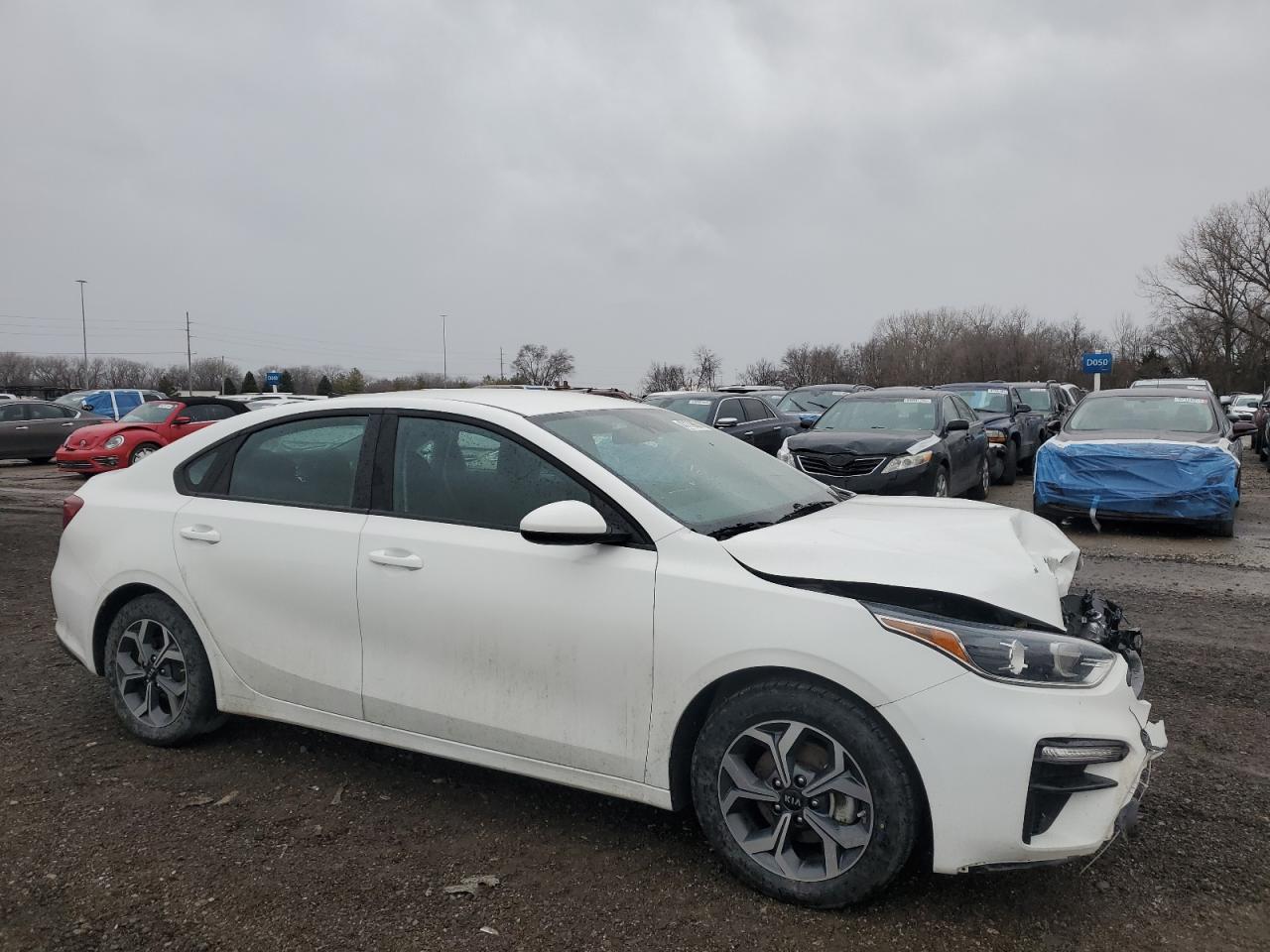 2021 KIA Forte VIN 3KPF24AD9ME288935 Copart auction photo, front end damage thumbnail 4