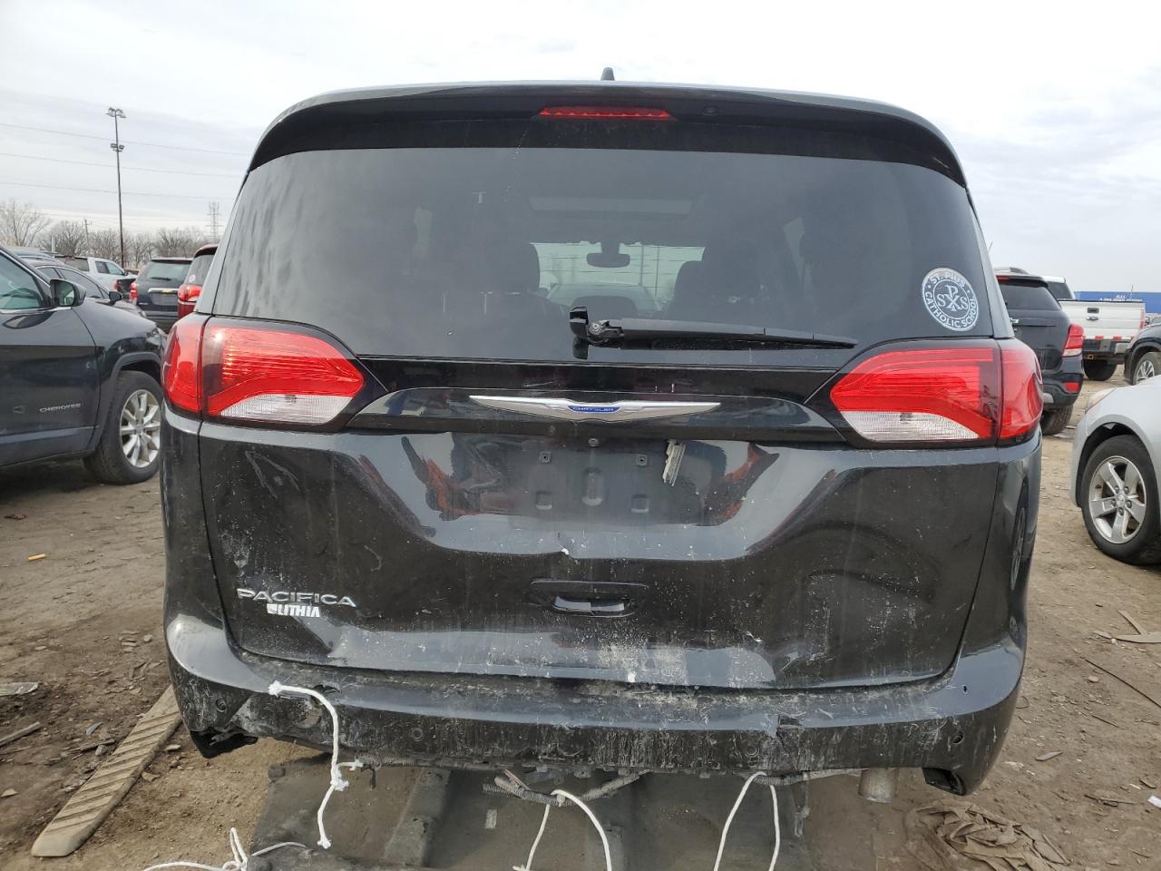 2018 Chrysler Pacifica VIN 2C4RC1EG9JR333606 Copart auction photo, rear end / front end damage thumbnail 6