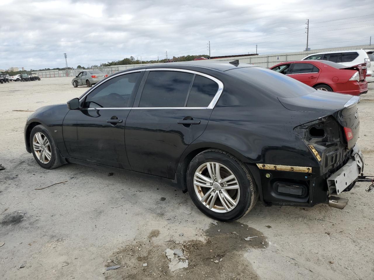 2015 Infiniti Q40 VIN JN1CV6AP4FM503550 Copart auction photo, rear end damage thumbnail 2