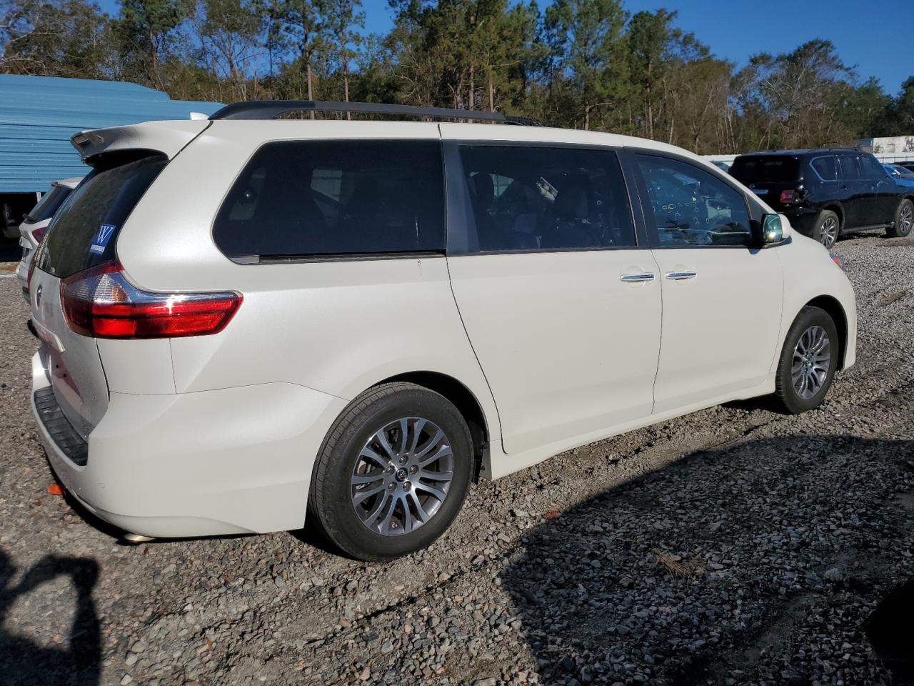 2018 Toyota Sienna VIN 5TDYZ3DC2JS954973 Copart auction photo, top/roof damage thumbnail 3