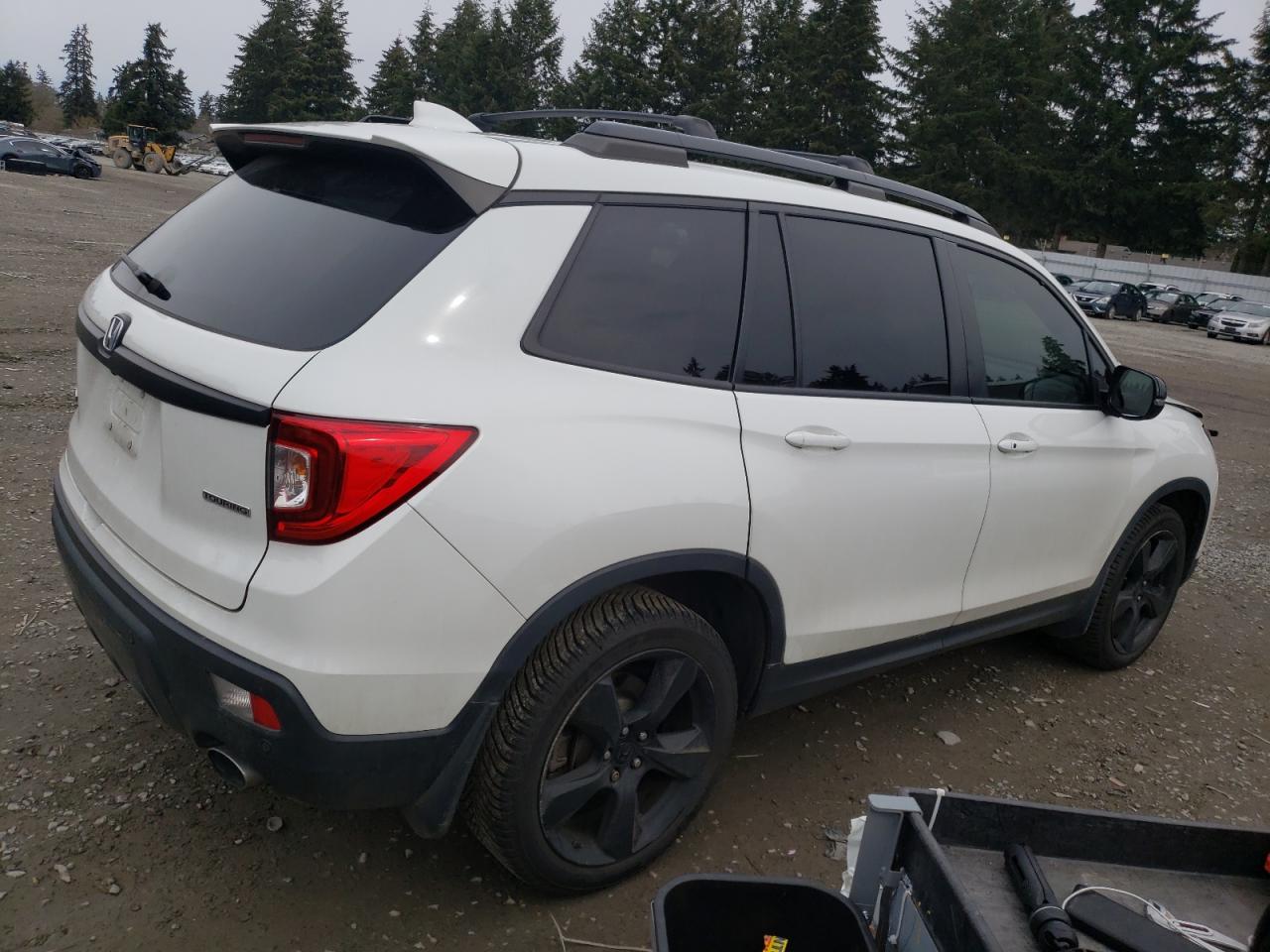 2020 Honda Passport VIN 5FNYF7H93LB005261 Copart auction photo, front end / side damage thumbnail 3