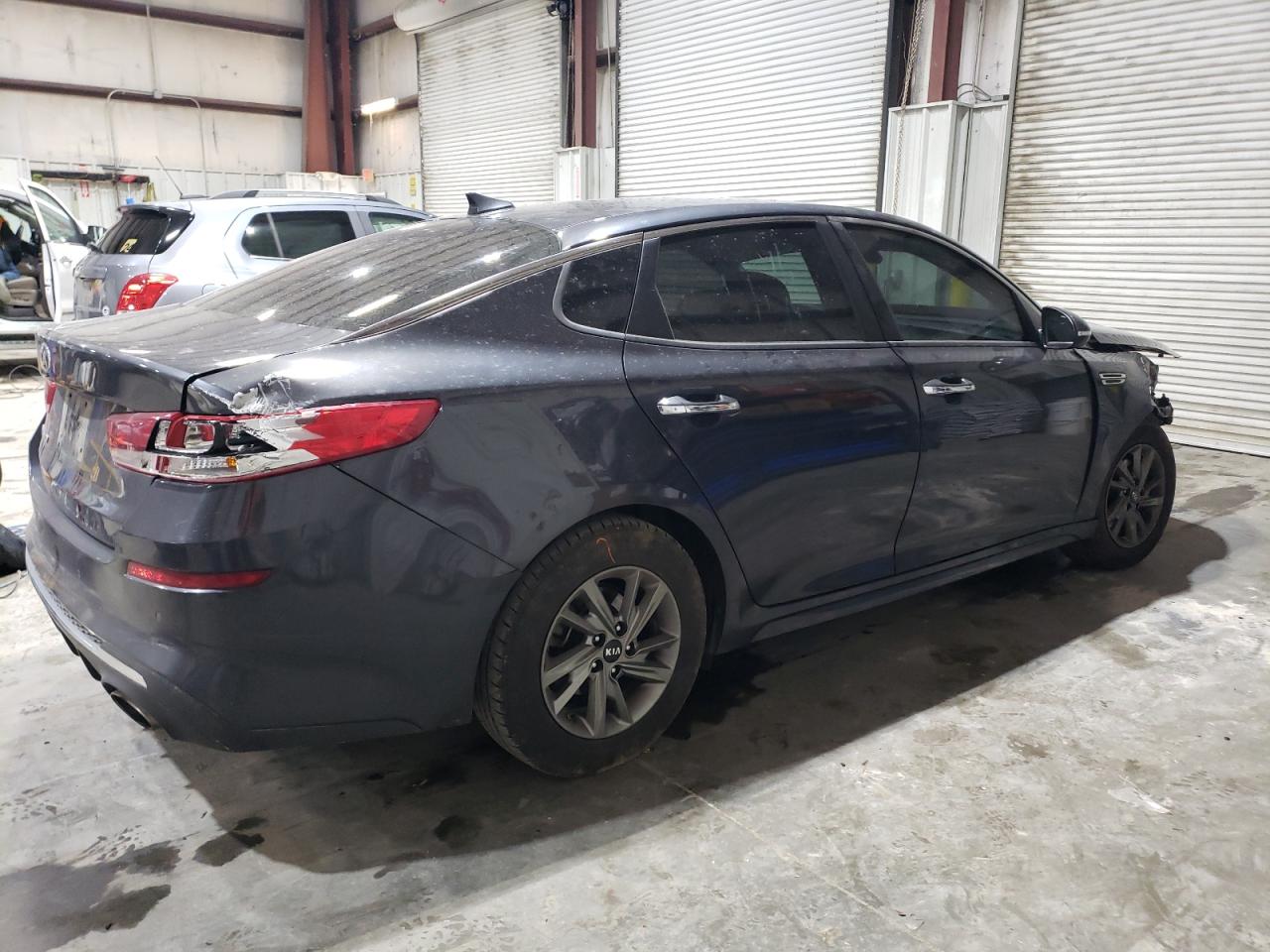 2019 KIA Optima VIN 5XXGT4L31KG326152 Copart auction photo, front end damage thumbnail 3