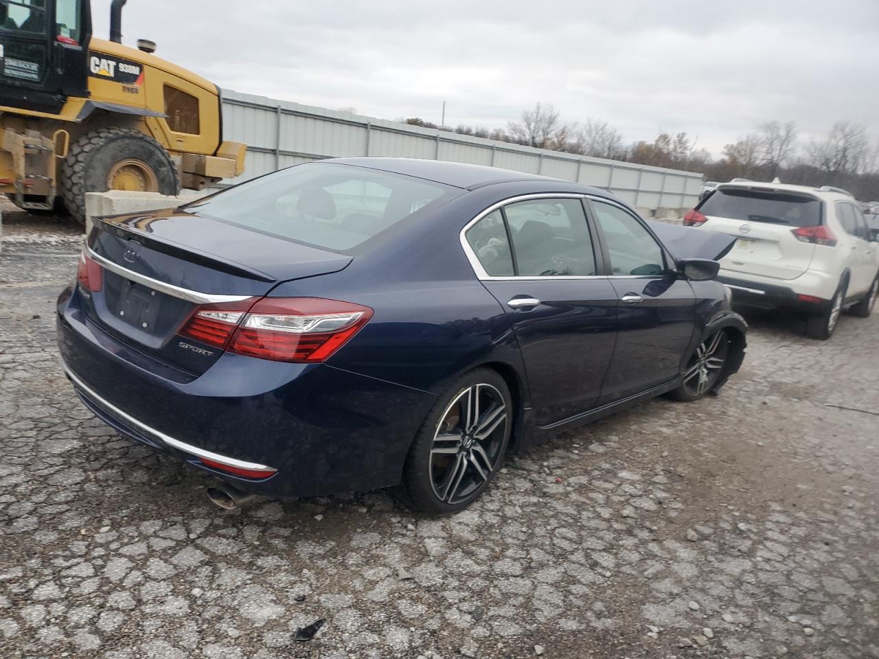 2016 Honda Accord VIN 1HGCR2F6XGA204384 Copart auction photo, front end damage thumbnail 3