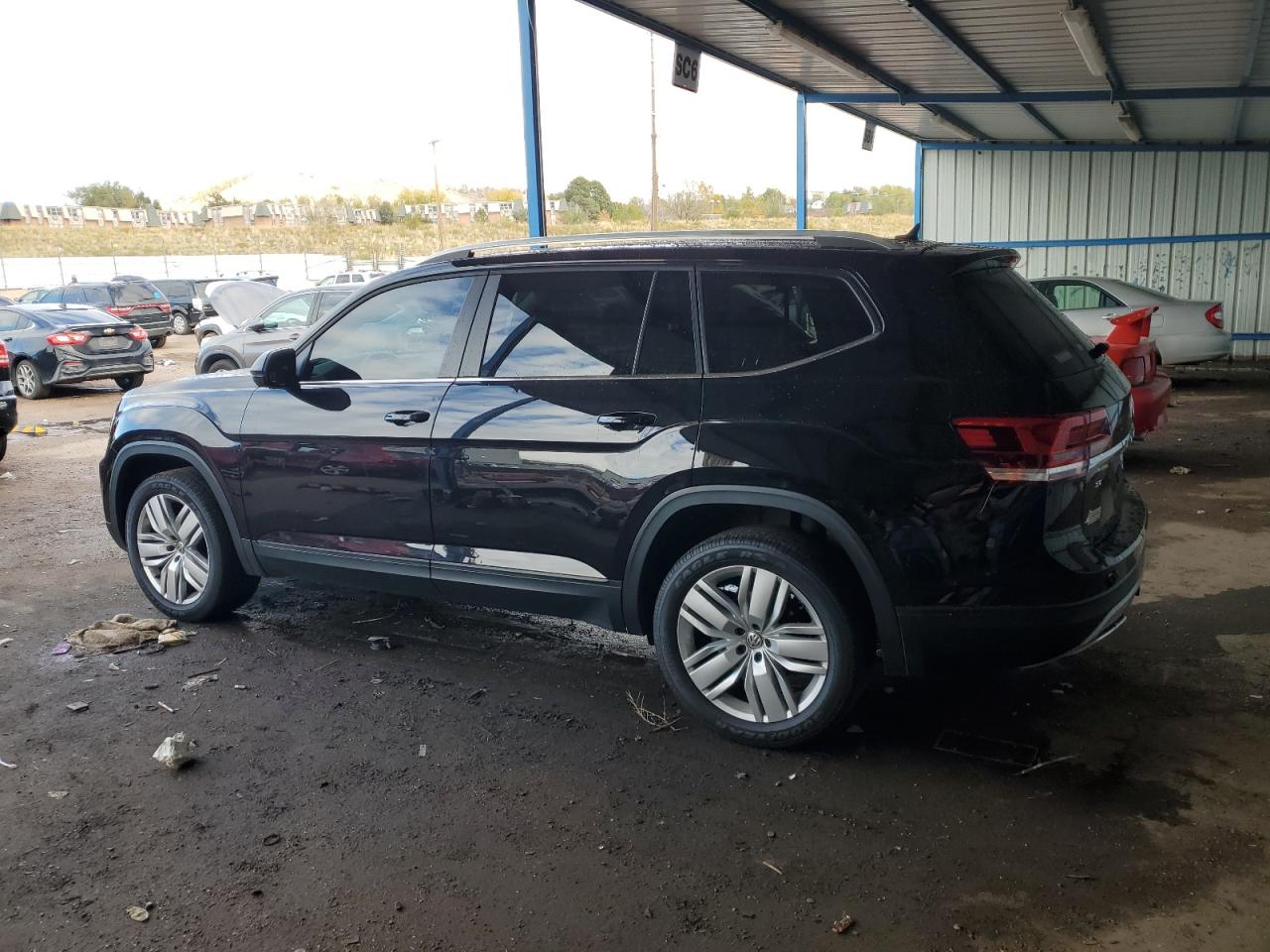 2019 Volkswagen Atlas VIN 1V2UR2CA2KC612322 Copart auction photo, hail damage thumbnail 2
