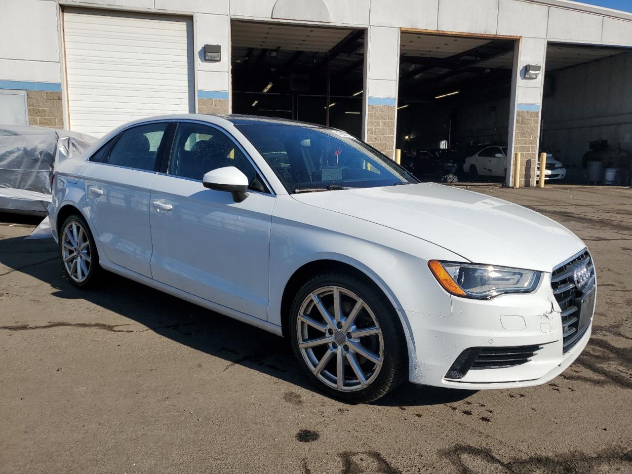 2015 Audi A3 VIN WAUEFGFF1F1125193 Copart auction photo, front end / minor dent/scratches damage thumbnail 4