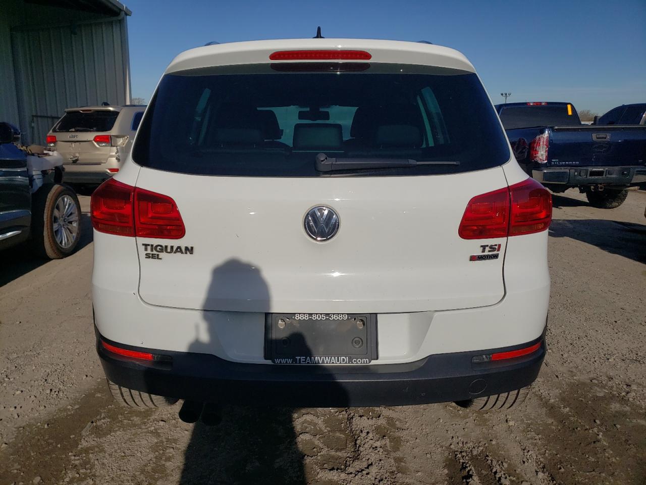 2017 Volkswagen Tiguan VIN WVGWV7AX4HW501638 Copart auction photo, front end damage thumbnail 6