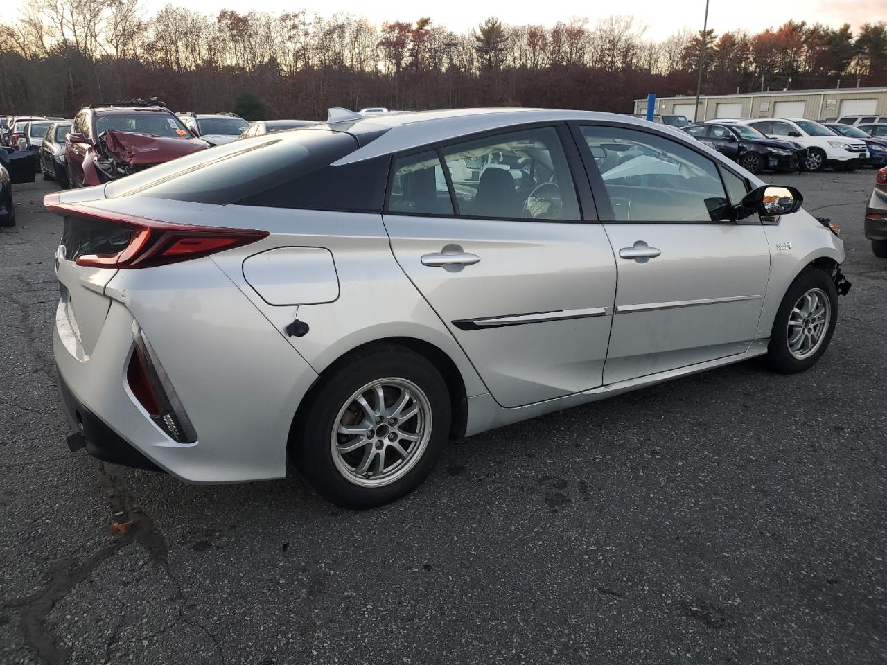 2018 Toyota Prius VIN JTDKARFP9J3087458 Copart auction photo, front end / minor dent/scratches damage thumbnail 3