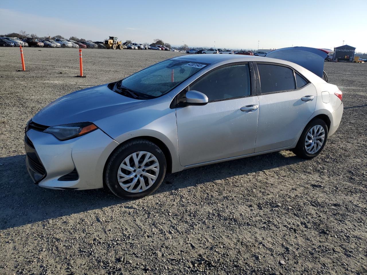 2019 Toyota Corolla VIN 5YFBURHE9KP940484