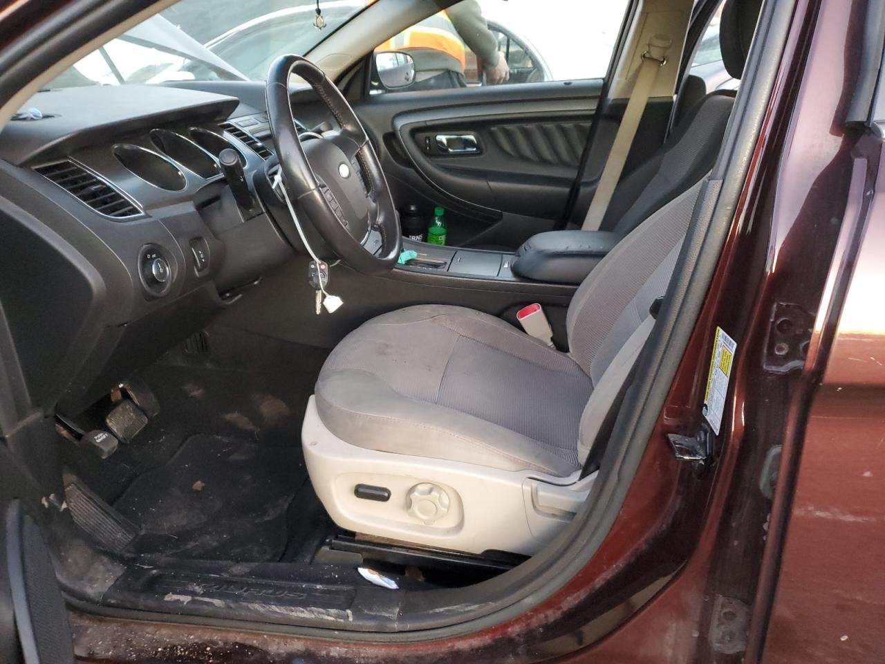 2010 Ford Taurus VIN 1FAHP2EW3AG133776 Copart auction photo, minor dent/scratches / mechanical damage thumbnail 7