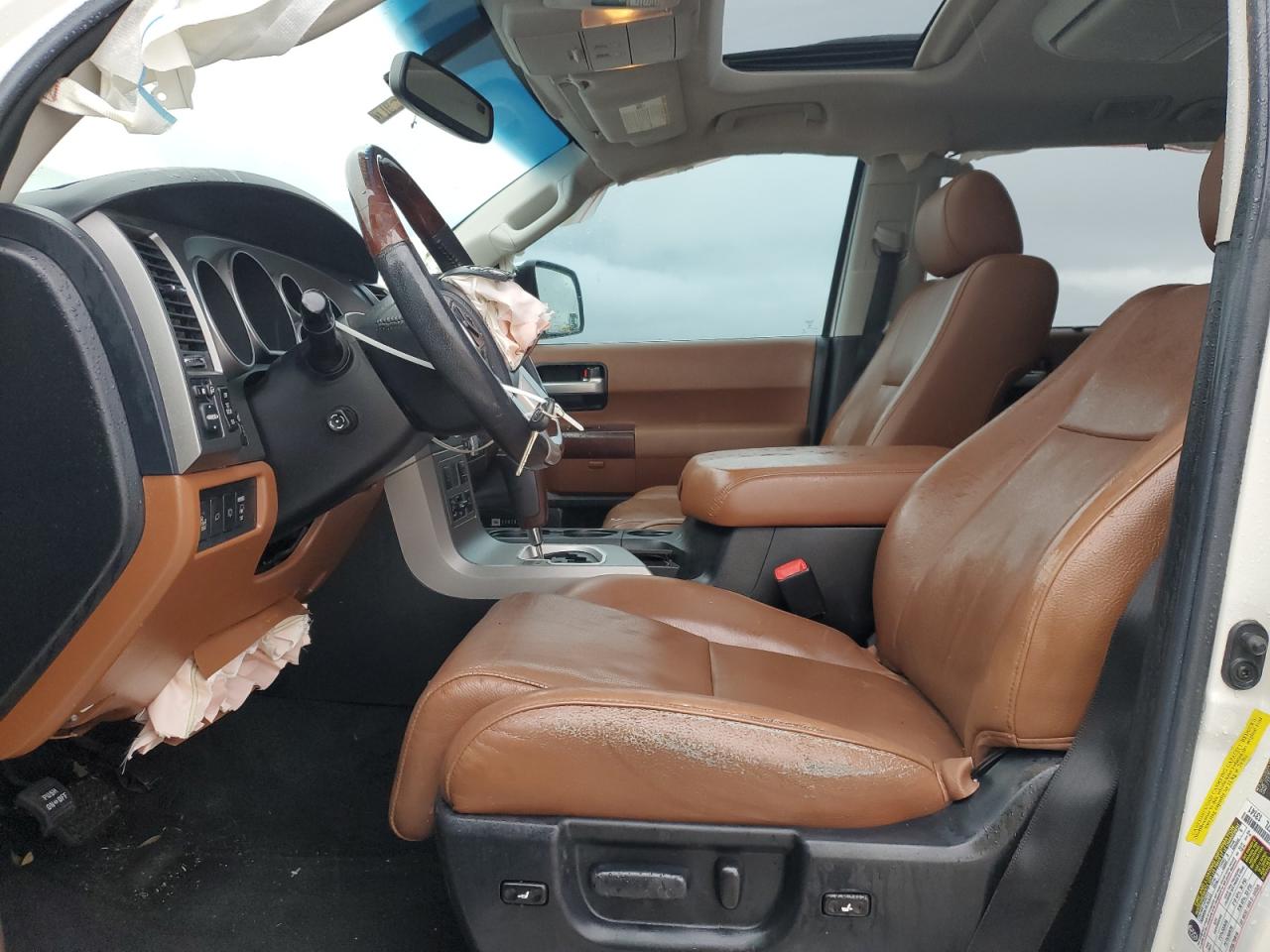 2015 Toyota Sequoia VIN 5TDYY5G18FS060279 Copart auction photo, front end / minor dent/scratches damage thumbnail 7
