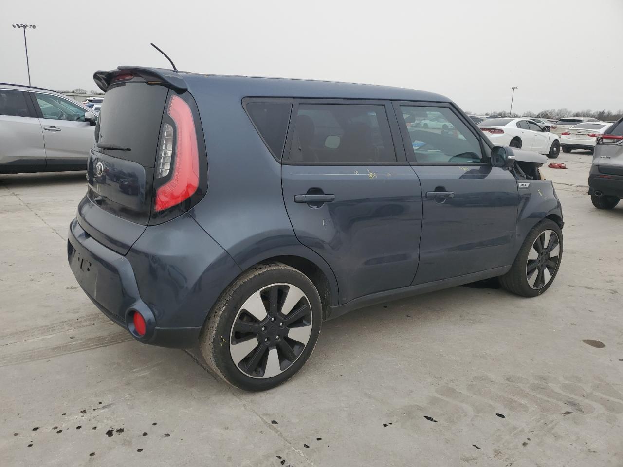 2015 KIA Soul VIN KNDJX3A57F7125749 Copart auction photo, front end damage thumbnail 3
