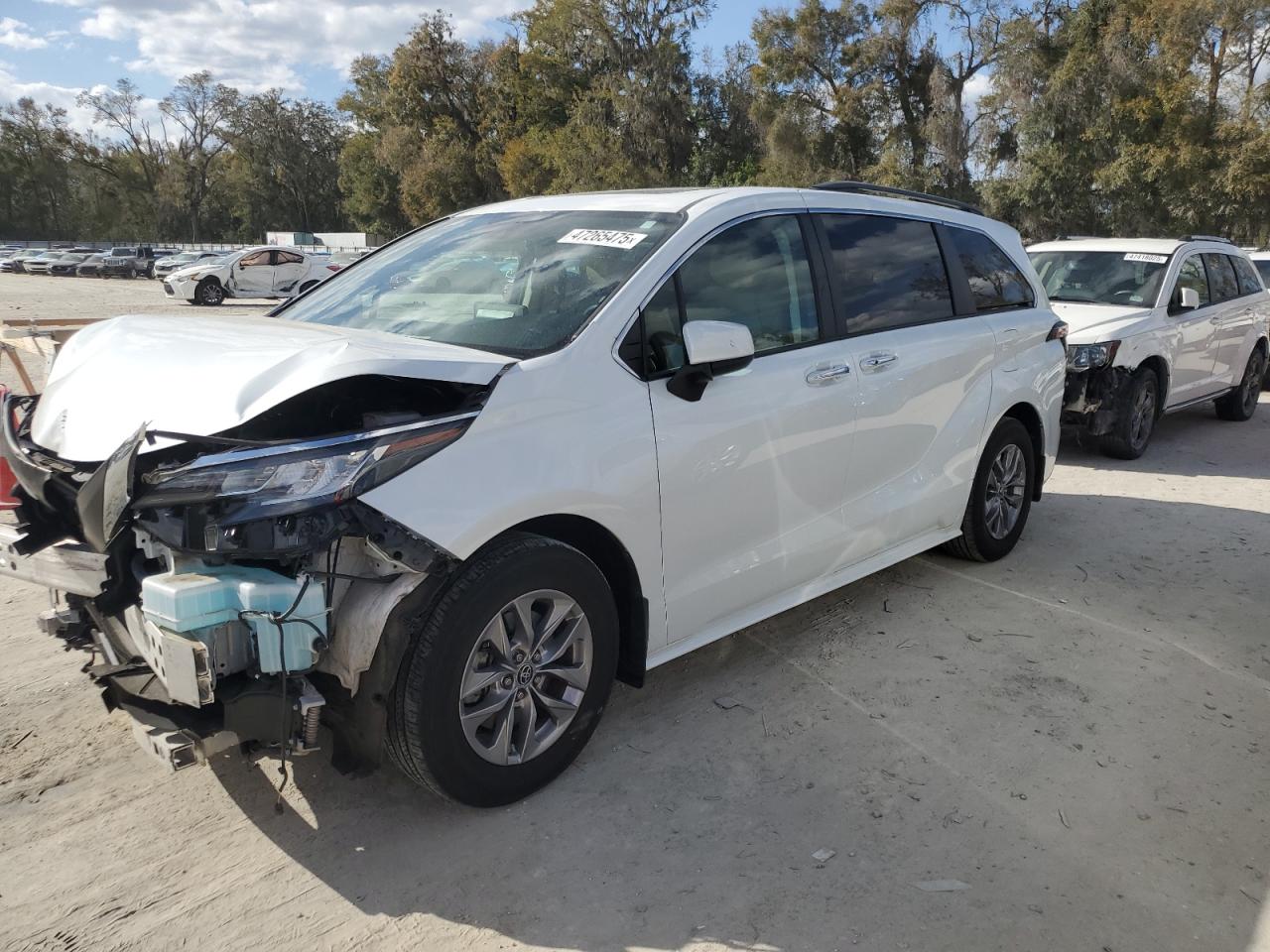 2022 Toyota Sienna VIN 5TDYRKEC7NS087469