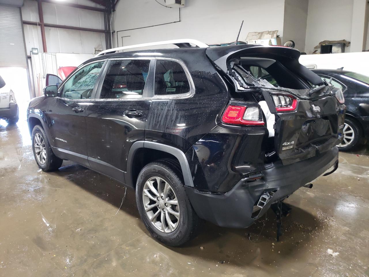 2019 Jeep Grand Cherokee VIN 1C4PJMLX3KD375730 Copart auction photo, rear end damage thumbnail 2