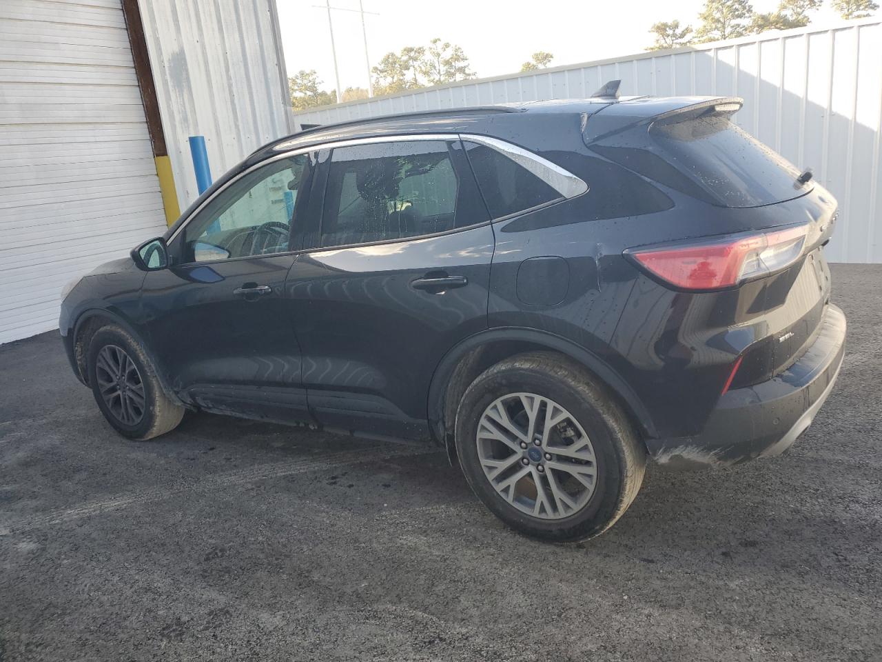 2022 Ford Escape VIN 1FMCU9H64NUA72765 Copart auction photo, top/roof damage thumbnail 2