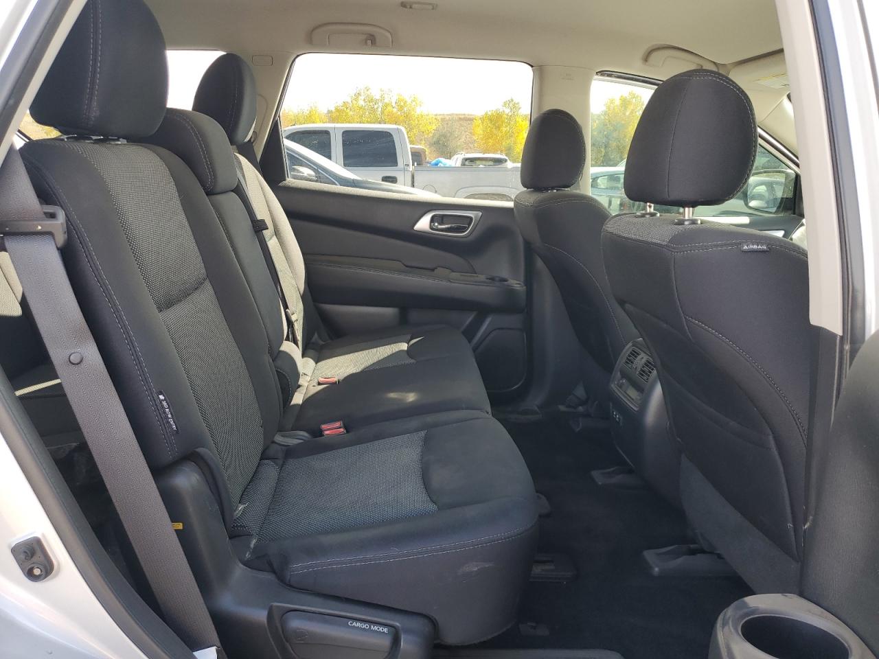2019 Nissan Pathfinder VIN 5N1DR2MM4KC628270 Copart auction photo, front end / side damage thumbnail 11
