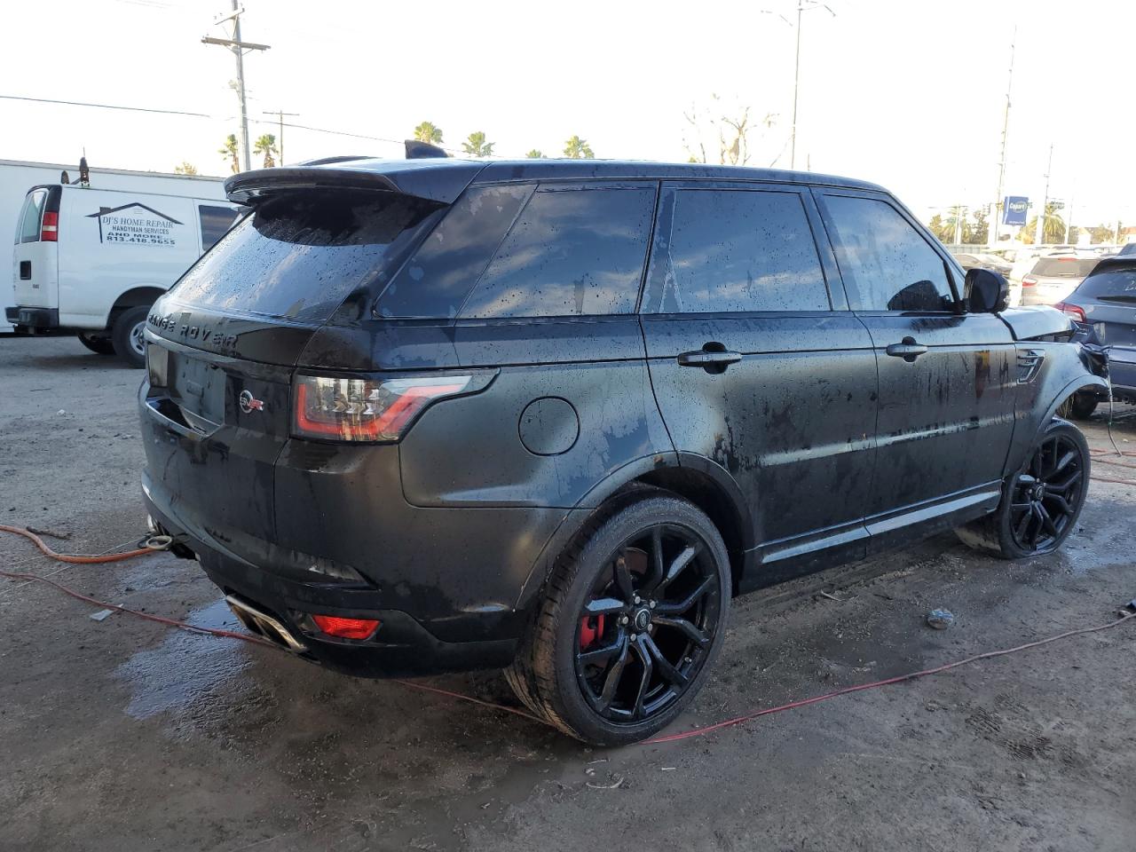 2021 Land Rover Range Rover VIN SALWZ2RE8MA789212 Copart auction photo, front end damage thumbnail 3