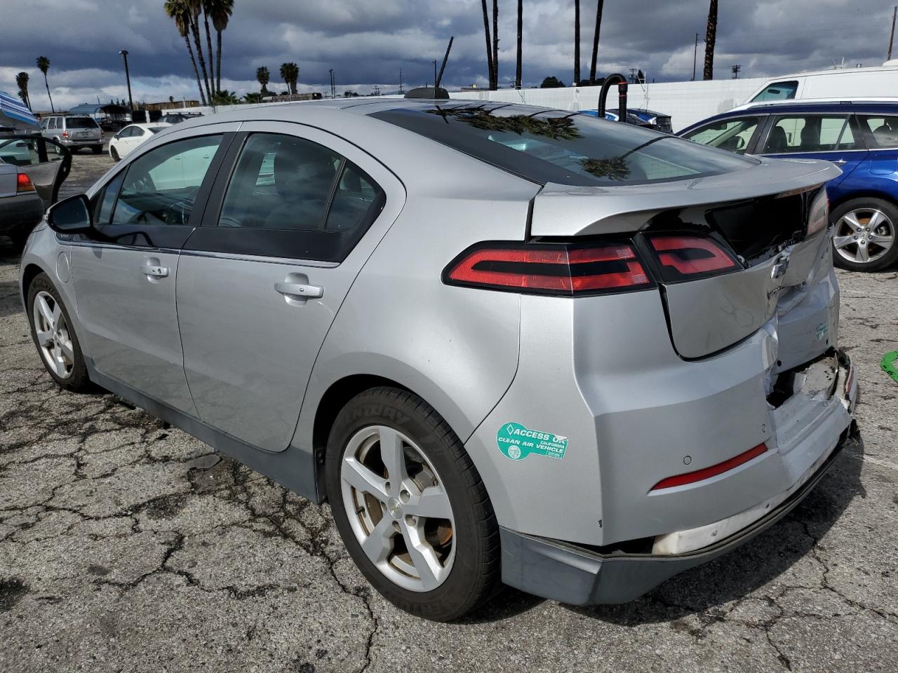 2015 Chevrolet Volt VIN 1G1RC6E42FU126979 Copart auction photo, rear end / minor dent/scratches damage thumbnail 2