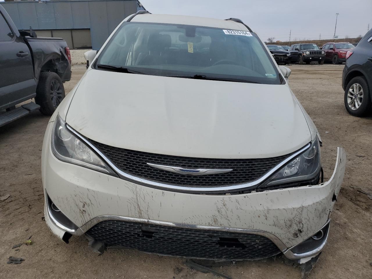 2017 Chrysler Pacifica VIN 2C4RC1BG0HR654092 Copart auction photo, all over damage thumbnail 5