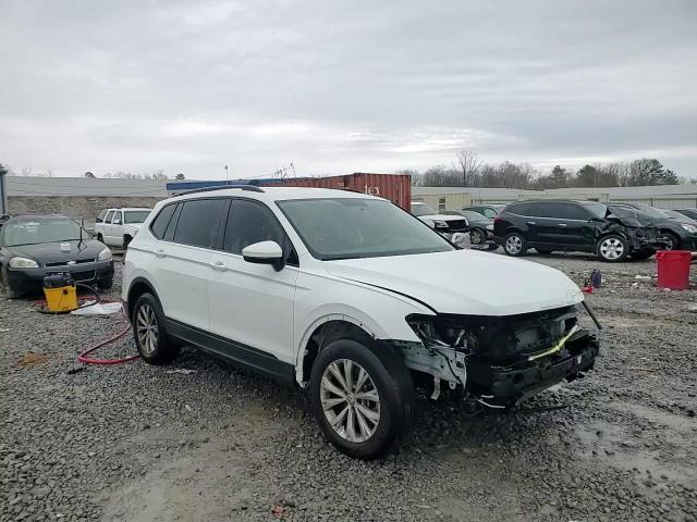 2020 Volkswagen Tiguan VIN 3VV1B7AX4LM037073 Copart auction photo, front end / minor dent/scratches damage thumbnail 14