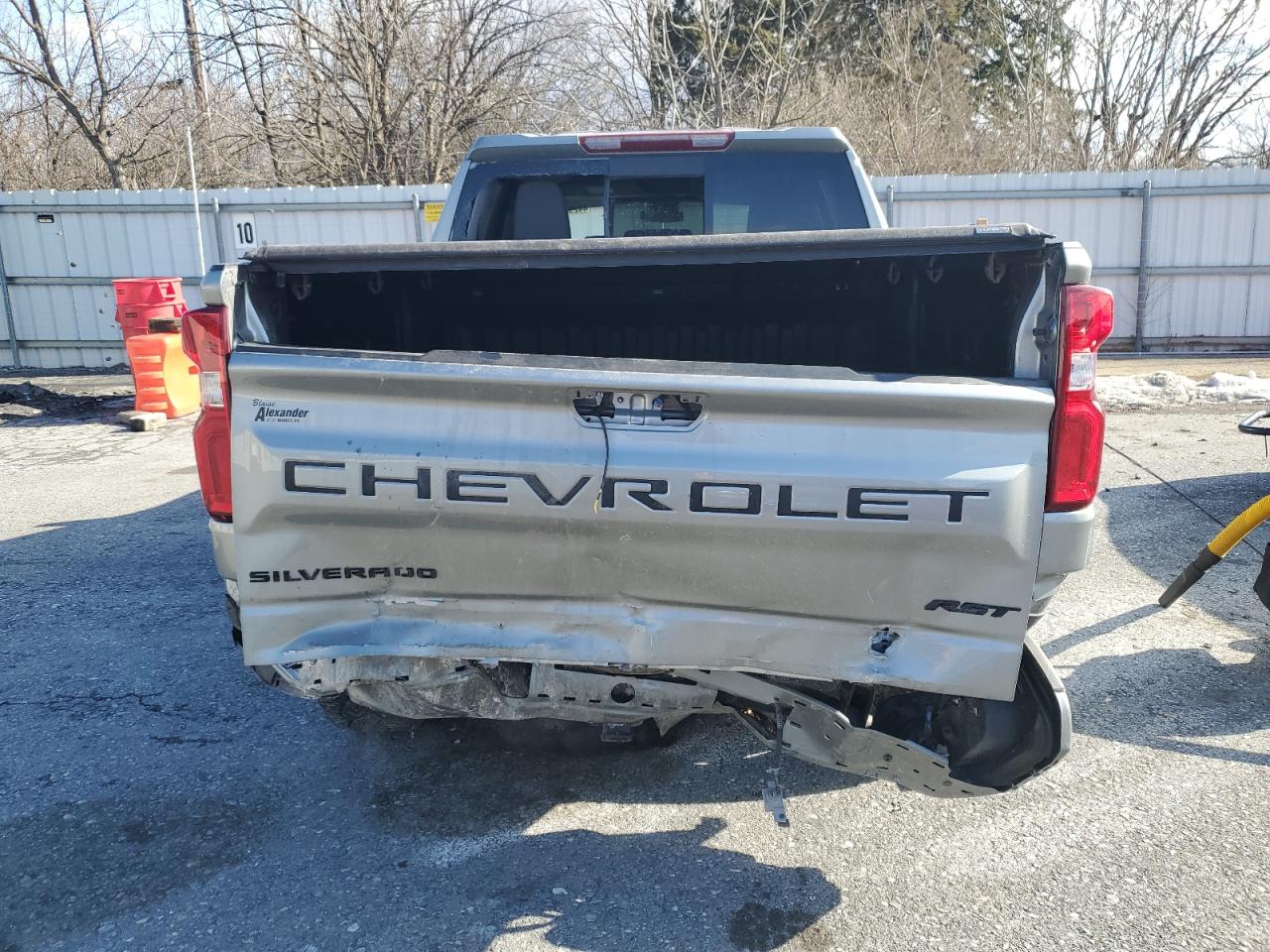 2023 Chevrolet Silverado VIN 2GCUDEED1P1130964 Copart auction photo, rear end / front end damage thumbnail 6