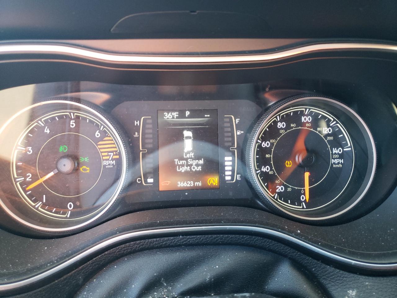 2019 Jeep Grand Cherokee VIN 1C4PJLLB1KD110867 Copart auction photo, front end damage thumbnail 9