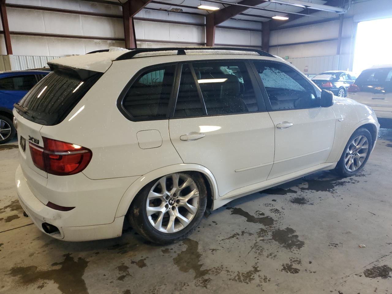 2012 BMW X5 VIN 5UXZV4C57CL992145 Copart auction photo, undercarriage damage thumbnail 3