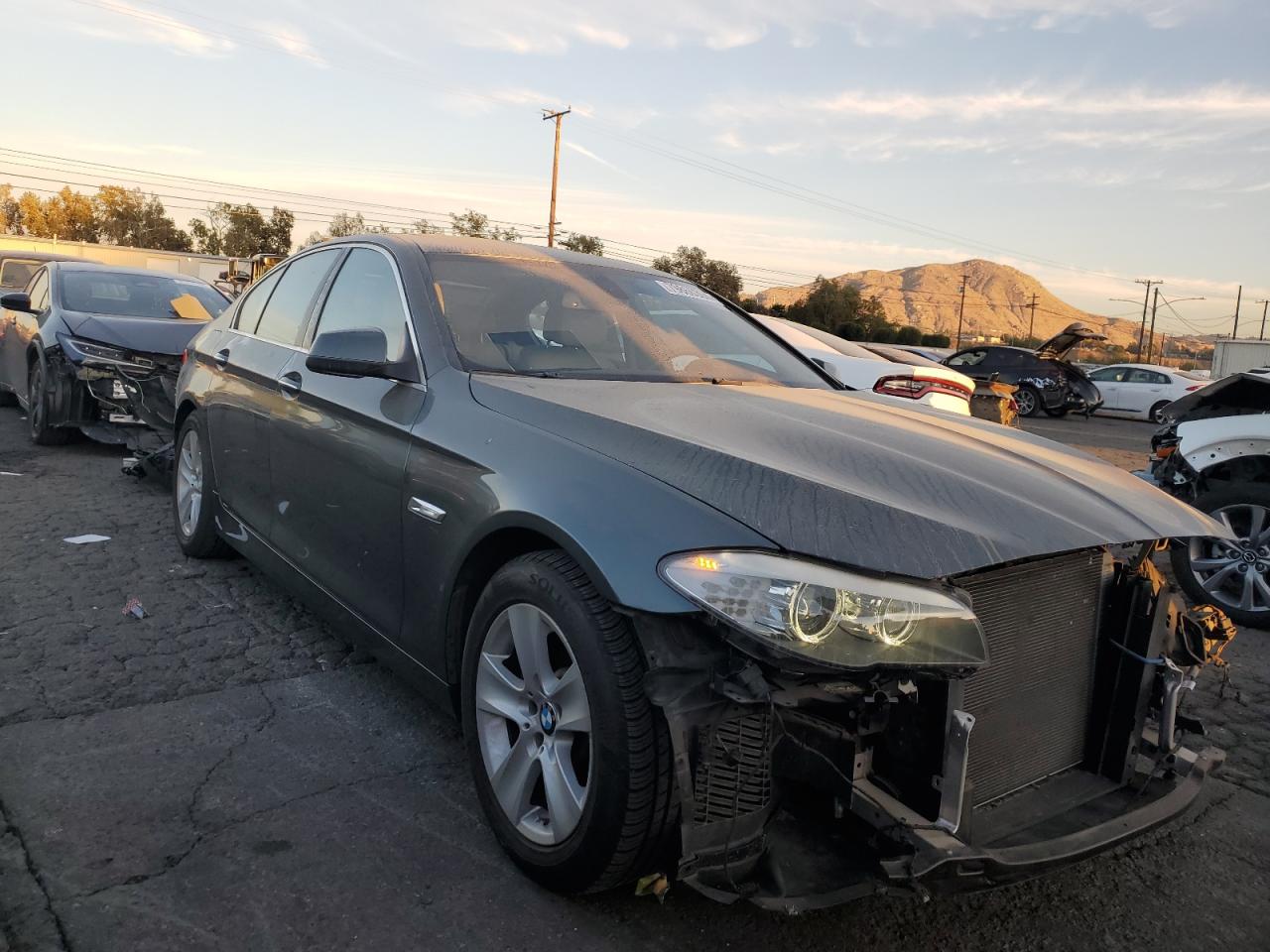 2011 BMW 5er VIN WBAFR1C56BC751177 Copart auction photo, front end damage thumbnail 4