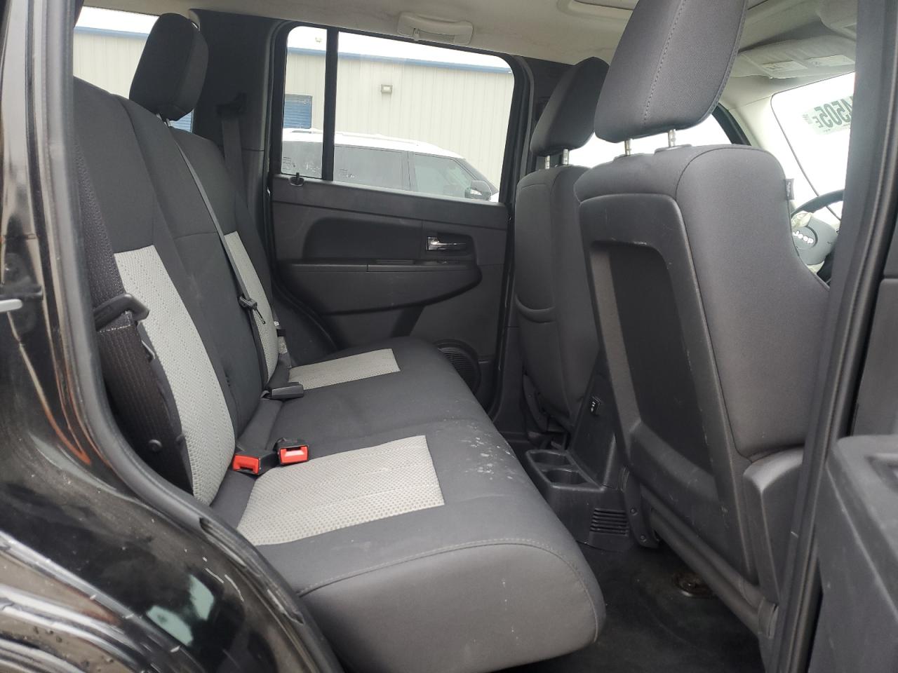 2009 Jeep Liberty (North America) VIN 1J8GP28K59W503750 Copart auction photo, front end / minor dent/scratches damage thumbnail 11