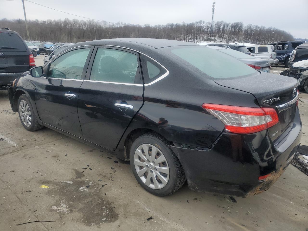 2015 Nissan Sentra VIN 3N1AB7AP5FY237992 Copart auction photo, front end / rear end damage thumbnail 2