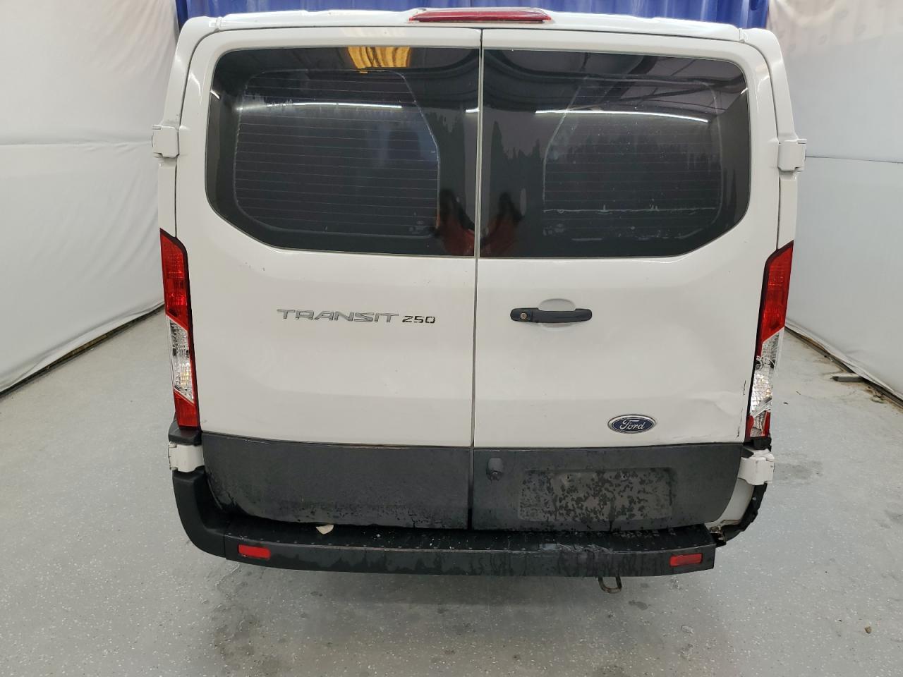 2022 Ford Transit VIN 1FTBR1Y87NKA24175 Copart auction photo, front end / side damage thumbnail 6