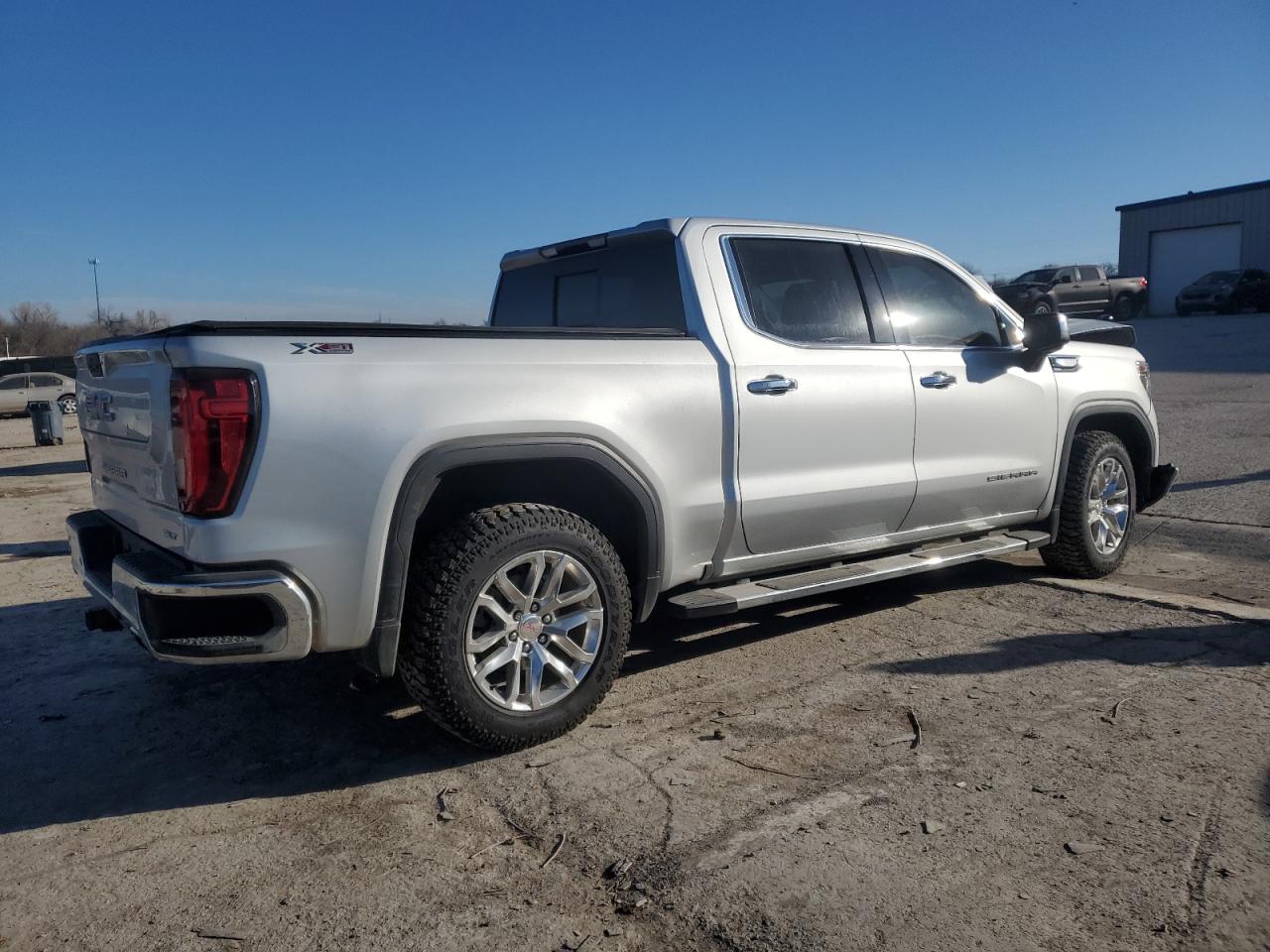2020 GMC Sierra VIN 3GTU9DED6LG312124 Copart auction photo, front end / minor dent/scratches damage thumbnail 3