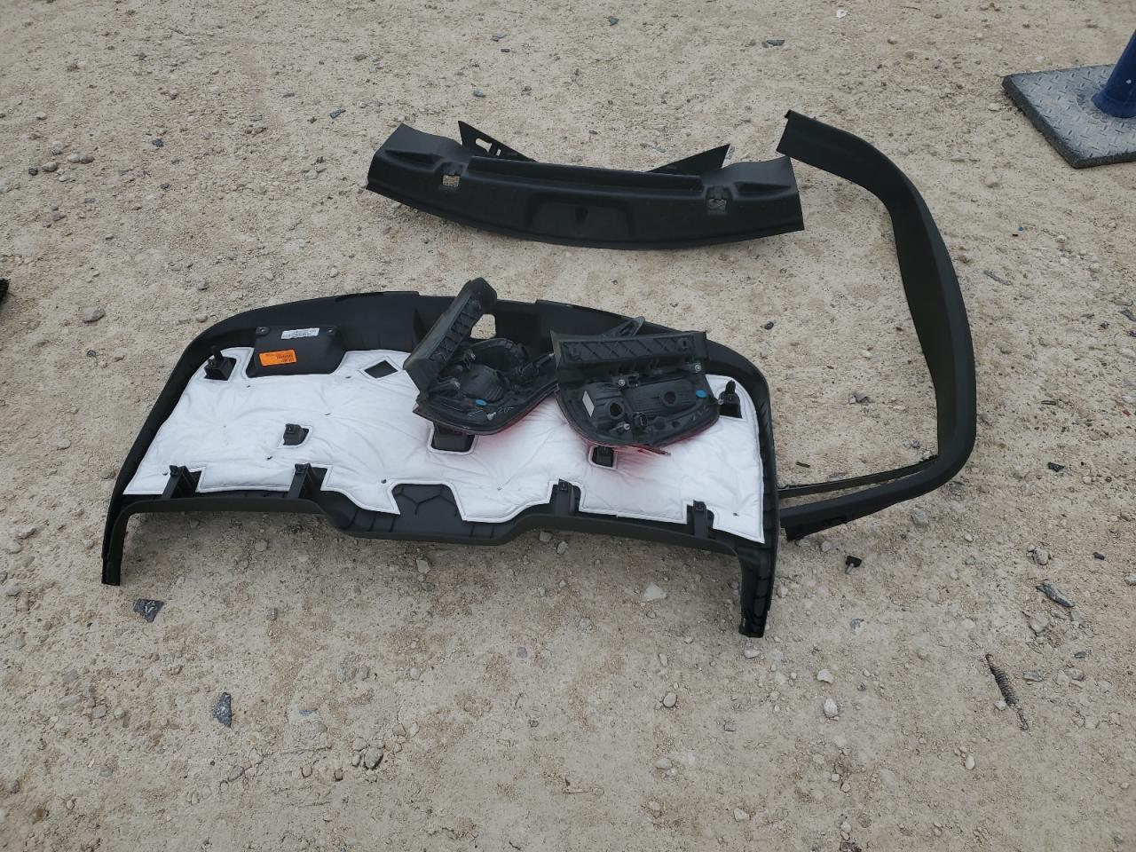 2015 Ford Explorer VIN 1FM5K7D89FGA85554 Copart auction photo, rear end damage thumbnail 13