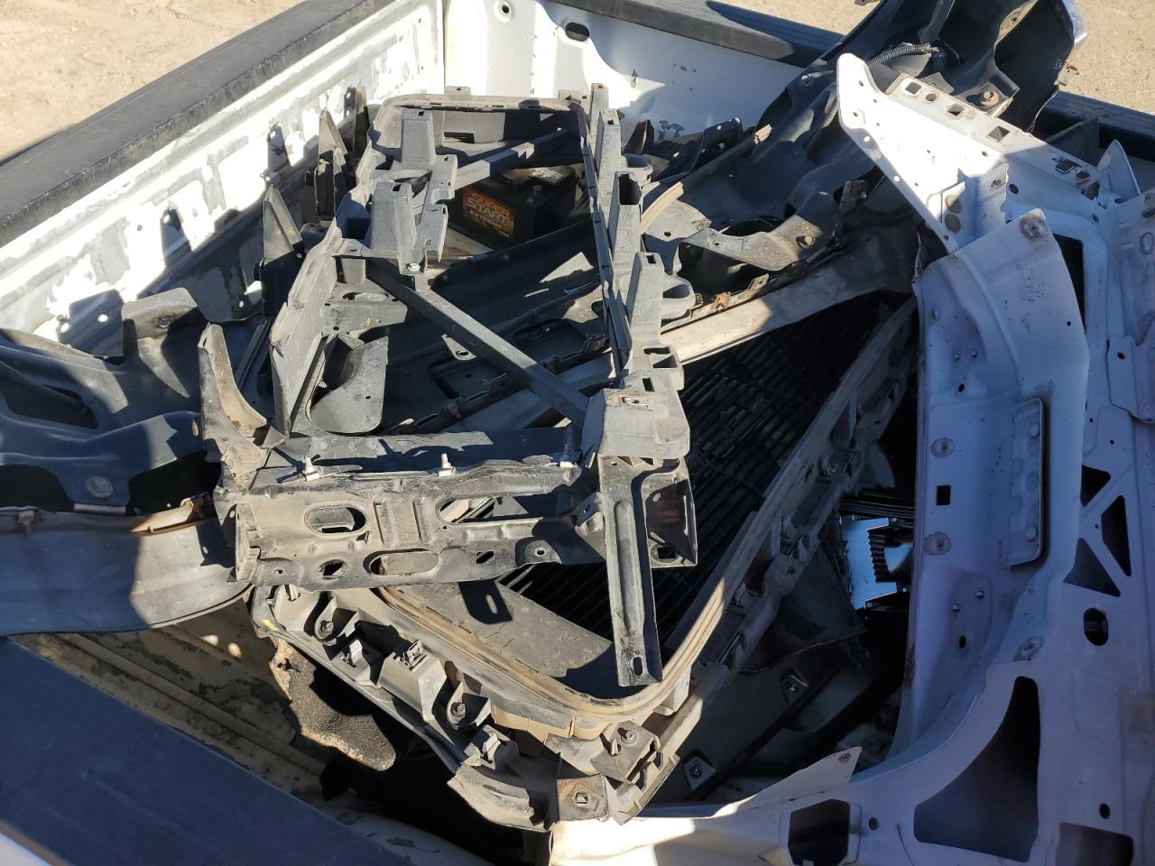 2014 GMC Sierra VIN 3GTU2UECXEG254145 Copart auction photo, front end / minor dent/scratches damage thumbnail 12