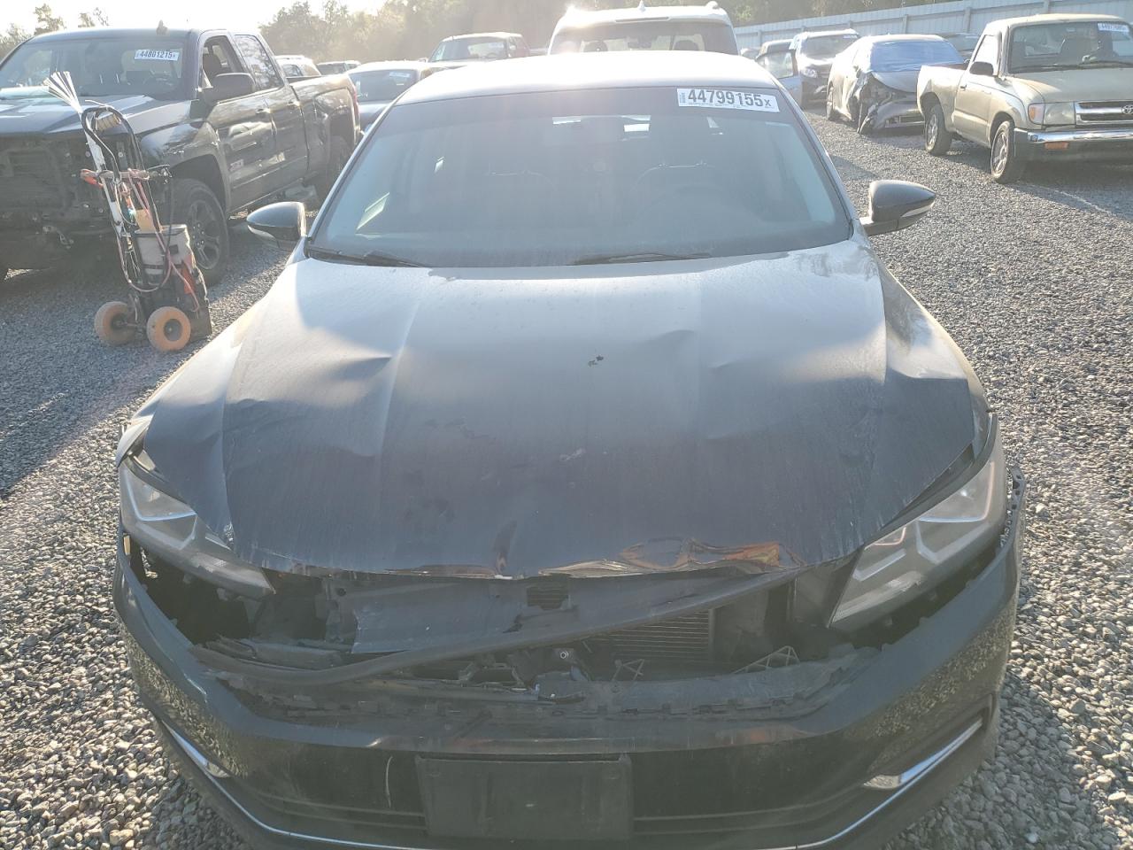 2017 Volkswagen Passat VIN 1VWAT7A32HC064903 Copart auction photo, front end damage thumbnail 5